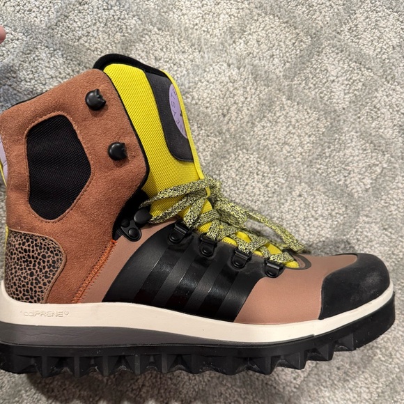 Like New Adidas Stella McCartney X Eulampis Boot - Picture 6 of 7